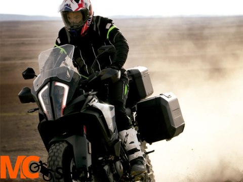 SHAD KUFER TERRA BLACK BOCZNY TR47 ALUMIN. PRAWY